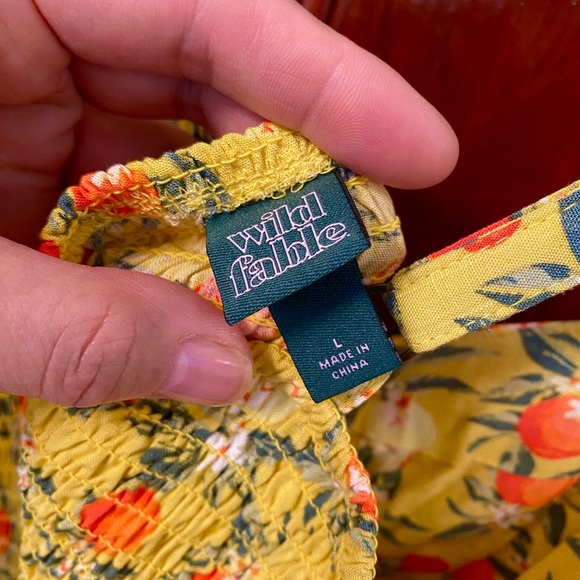 Wild Fable Yellow Fruit Print Sleeveless Button Front Romper- Women’s Size Large - Picture 6 of 9